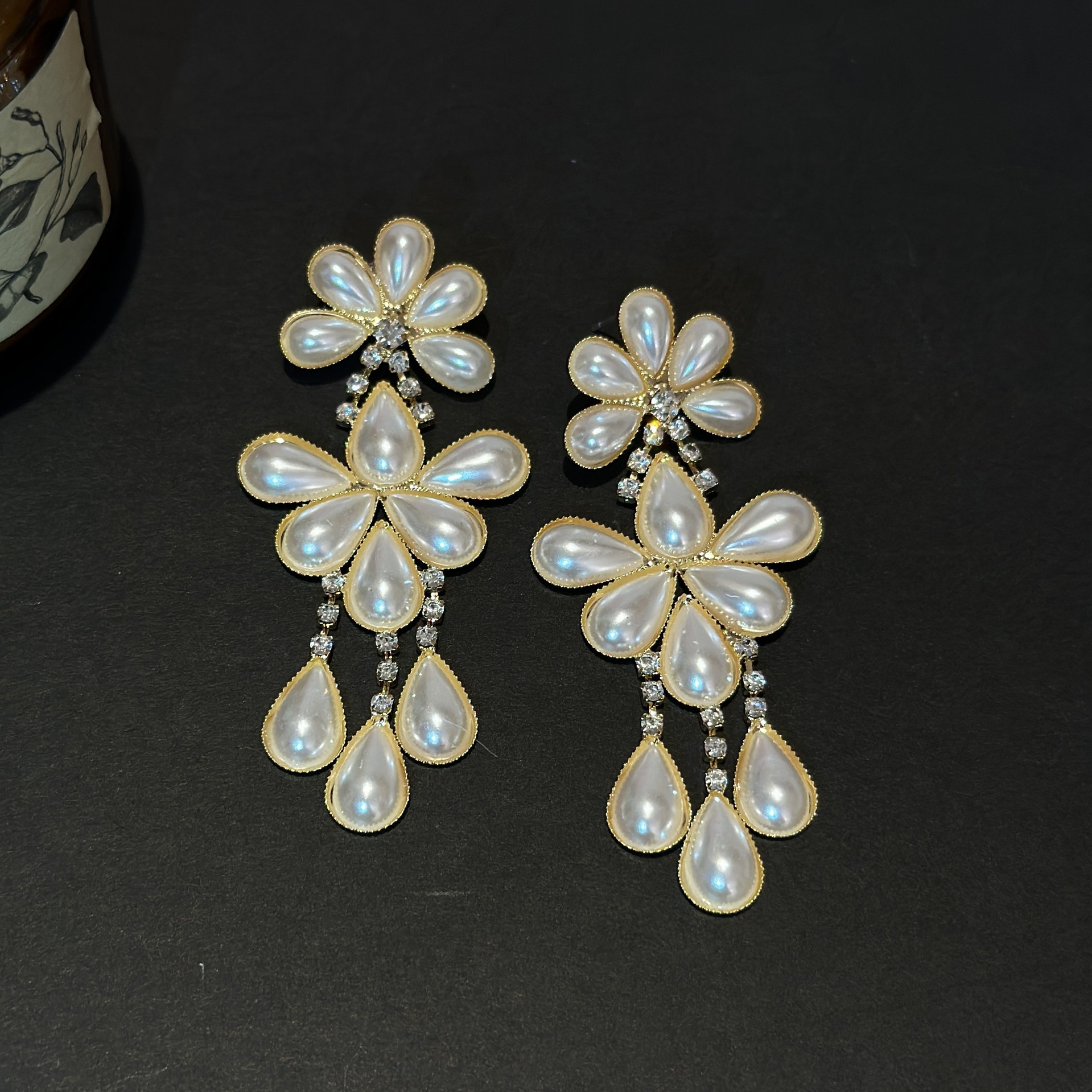 1 Pair Fashion Geometric Alloy Plating Artificial Rhinestones Womenu0027S Drop Earrings