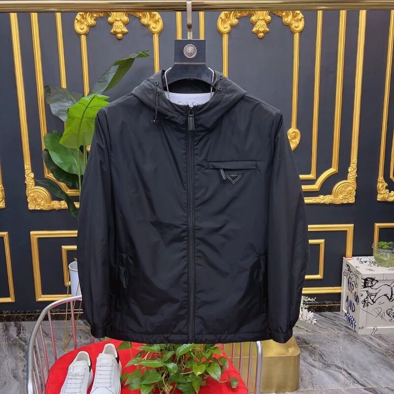 2026 Spring New Men's Sports Fashion Hooded Windproof Jacket Solid Color Simple Men's Light Luxury Trendy Top