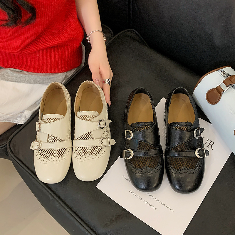 Retro gaza de malla hueca Rocke zapatos de mujer verano 2026 tacones planos hebilla de estilo británico zapatos de cuero suaves zapatos individuales