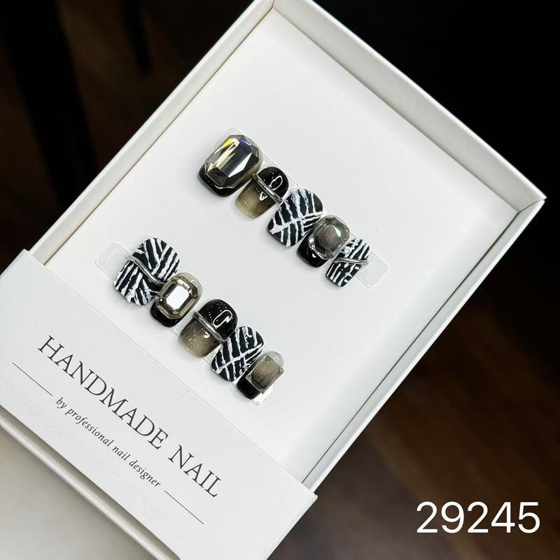 【純手作りのつけ爪29-32】ロングフレンチキャットアイパッチ付け爪、取り外し可能なネイルアートコレクション|undefined