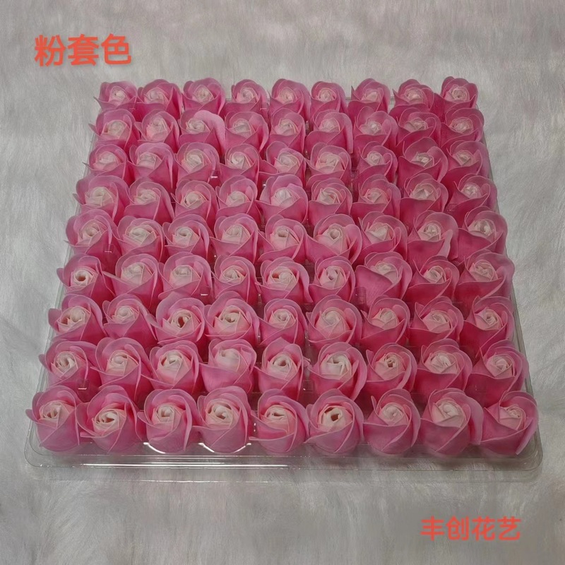源メーカーの卸売りは、ベースのない三層の石けん花の花の頭を厚くして、石けん花のバラの花の頭をシミュレートします|undefined
