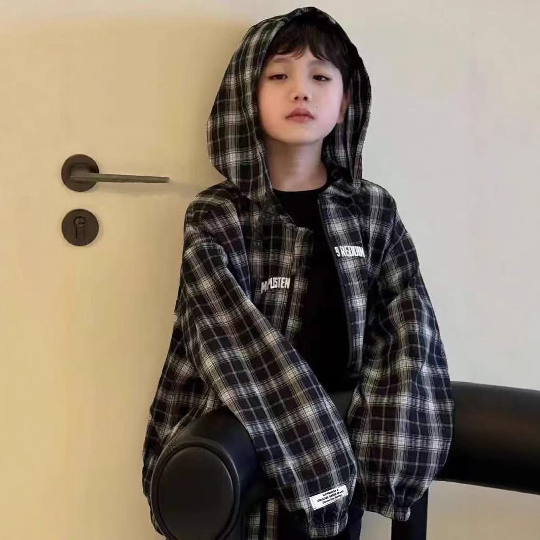 男女童帅气童装儿童格子外套2025新款韩版春秋拉链连帽洋气上衣潮