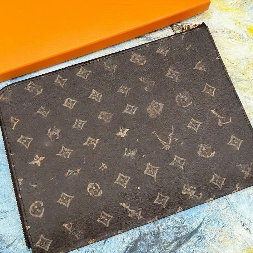 New high-quality foreign trade tablet case with extra-large check holder, card slots, and large capacity for notebooks
