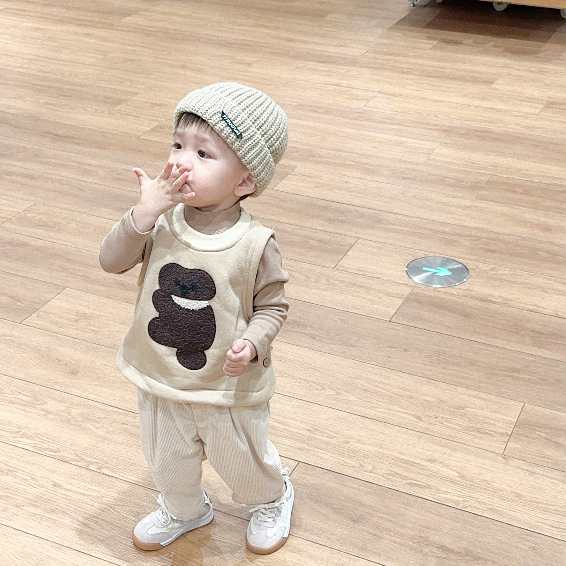 INS bebé Super lindo pequeño animal estilo coreano chaleco forrado de lana macho y hembra bebé Otoño e Invierno chaleco Chaleco de estilo occidental