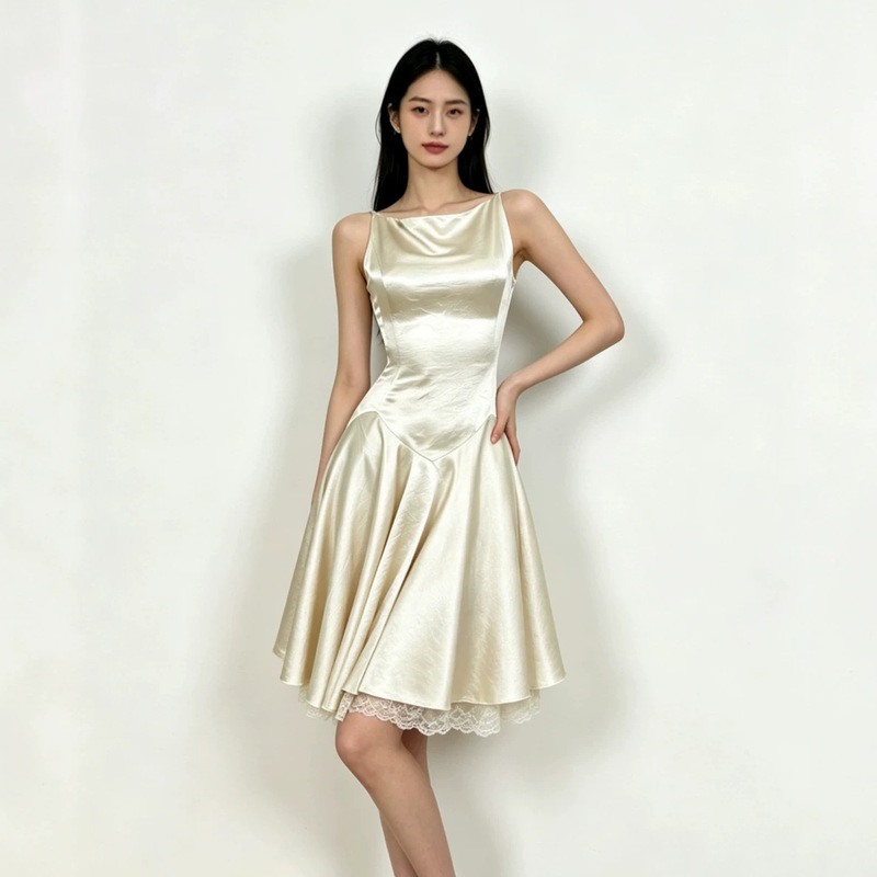 French Satin Champagne Color Lace Splicing Suspender Dress for Women Summer New Style Tie-Waist Slimming Dress French Satin Champagne Color Lace Splicing Suspender Dress for Women Summer New Style Tie-Waist Slimming Dress