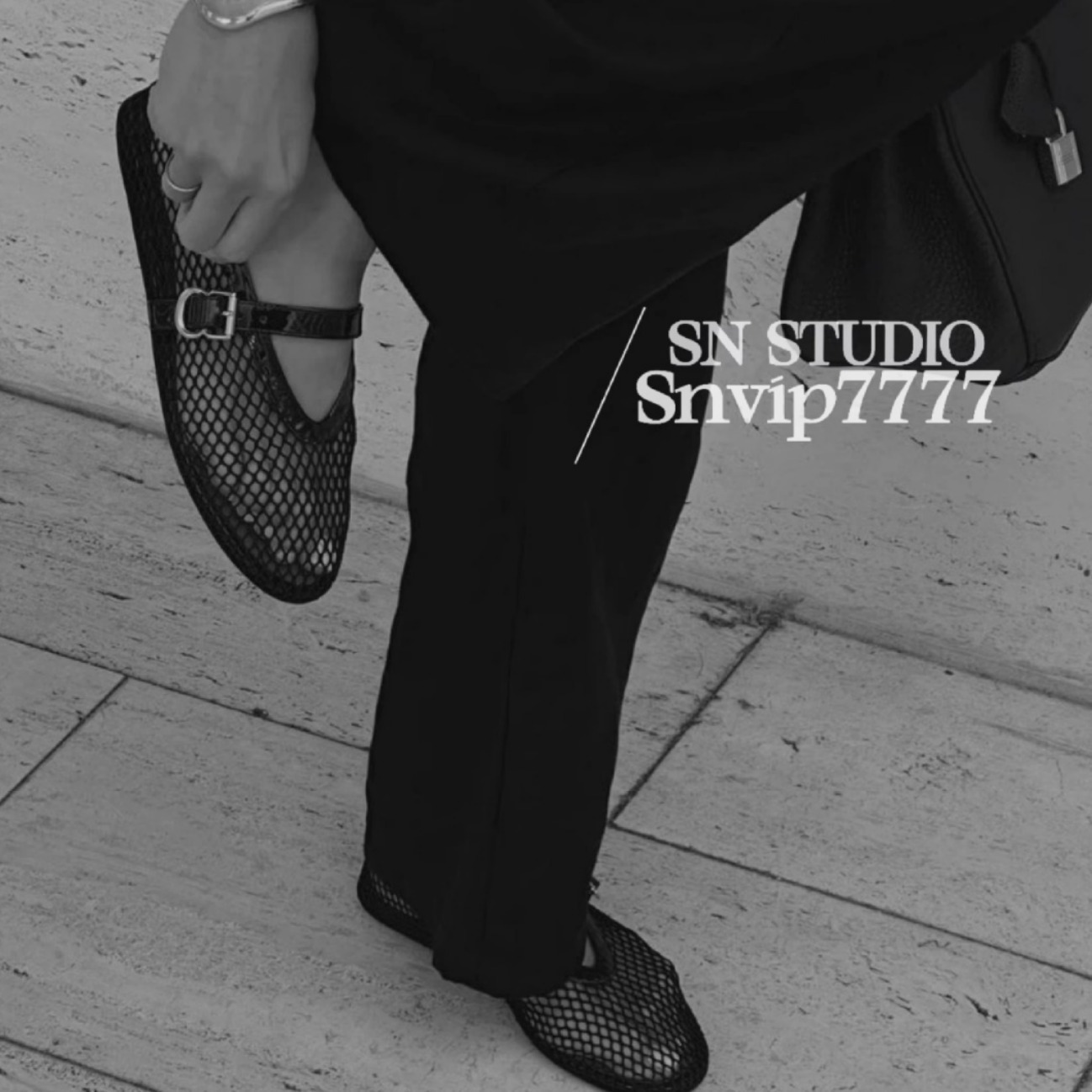 Ballet shoes flat with a strap