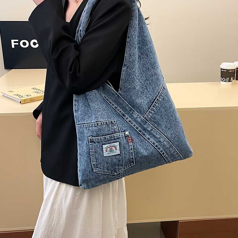Korean Style Fashion Trendy Shoulder Bag 2026 New Versatile Denim Large Capacity Handbag for Commuting and Class Tote Bag Korean Style Fashion Trendy Shoulder Bag 2026 New Versatile Denim Large Capacity Handbag for Commuting and Class Tote Bag