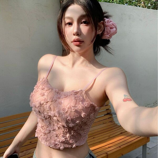 Three dimensional autumn design short bra top sleevless
