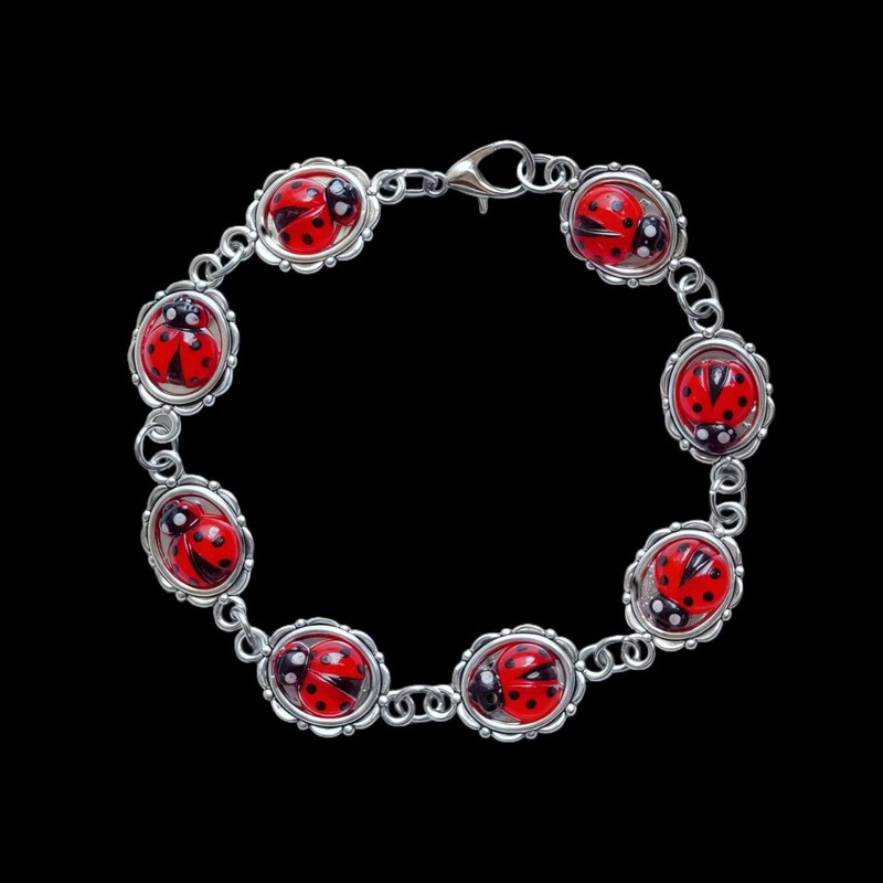 Retro Cross-Border European and American Retro Creative Round Ladybug Bracelet Animal Fashion Jewelry Wholesale Factory Direct Sales