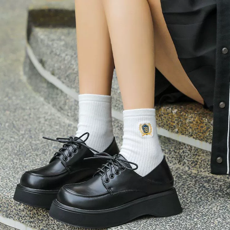 Однослойные туфли с квадратным носком 2023 Осень Новые милые туфли с большим носком из натуральной кожи Коричневые кожаные туфли в стиле преппи