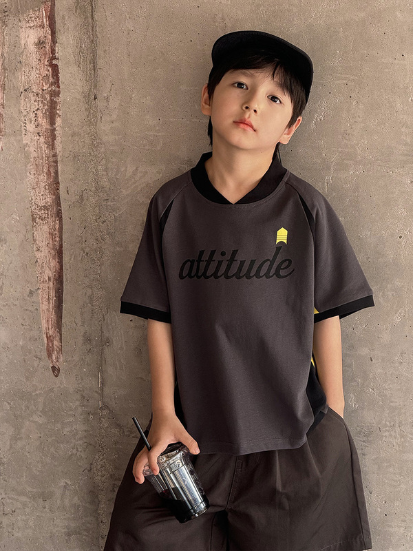 2025年夏新作 子供用カラーブロック半袖Tシャツ 男の子Vネックアメリカンスポーツトップス おしゃれな男の子用半袖Tシャツ|undefined