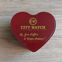 �tɫ��ĸ�����ֱ����b���R���F��