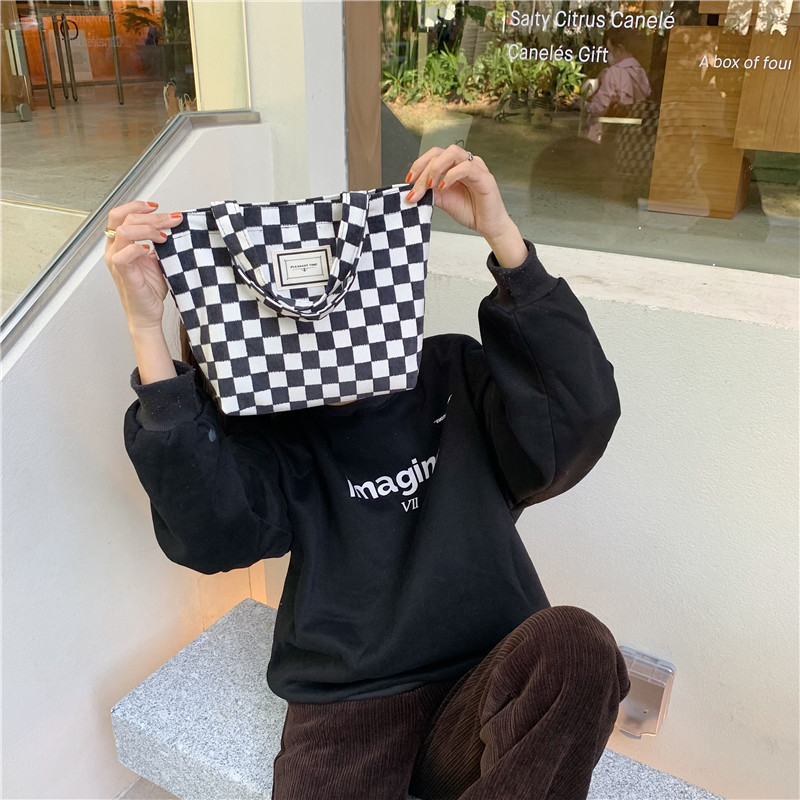 11261 Corduroy checkered hand-held bento Bag, ins Artistic Retro Mommy Bag, small carrying bag for going out, lunch box bag undefined