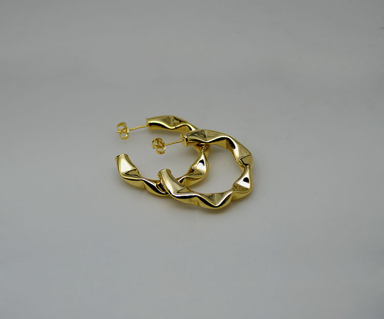 Daily Occasion Copper Material 1 Pair Simple Style Solid Color Plating Copper 18k Gold Plated Earrings