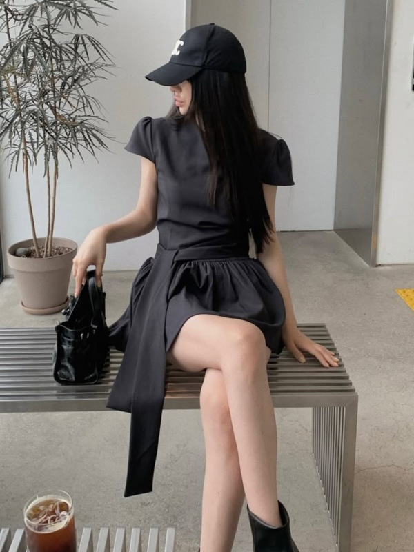 法式简约纯色绑带褶皱A字短裙女跨境圆领气质通勤收腰显瘦连衣裙|undefined