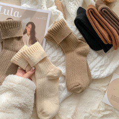 Winter and Autumn Thick Women's Wool Socks, Simple Earth Tone, Warm Pile Socks, Japanese Academic Style Mid-Calf Socks