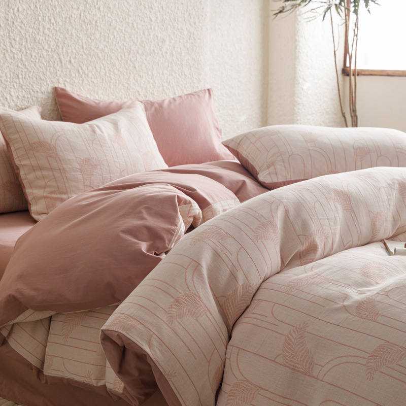 Clase ligera de lujo A algodón lavado de algodón de cuatro piezas de tres capas de hilo jacquard edredón cubierta sábana de algodón de fibra larga cama de algodón de cuatro piezas