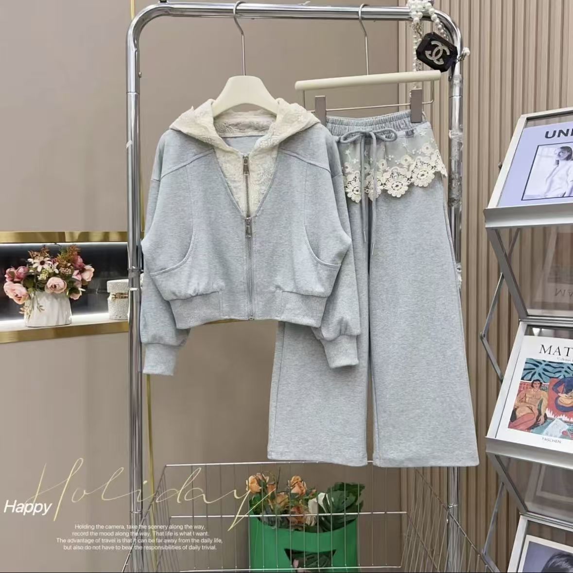 Girls' two-piece set, spring/autumn 2025 new Korean style, fashionable lace hooded pants.