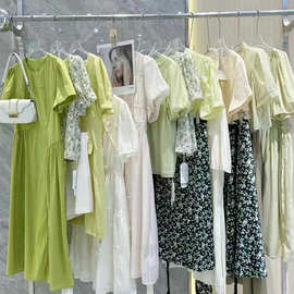 最新撤柜杭州知名品牌【知彩】25夏季欧韩风格系列货实体直播尾货