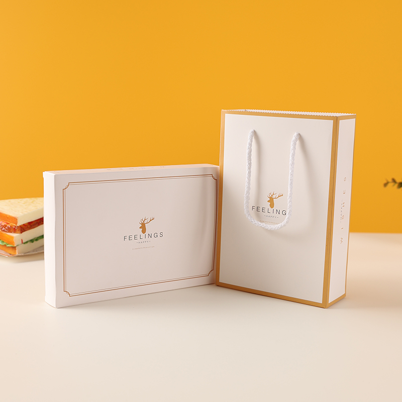 Cuchillo y tenedor caja de pastel de cumpleaños cubiertos cajas de papel una vez cuchillo y tenedor caja de vela se puede personalizar estampado