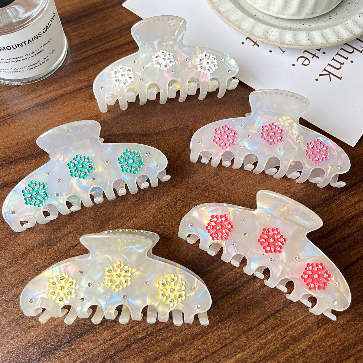 Acetato nicho diamante rosa amor agarrar clips retrógrado francés dulce niña europea y americana cabello de tiburón clips mujer