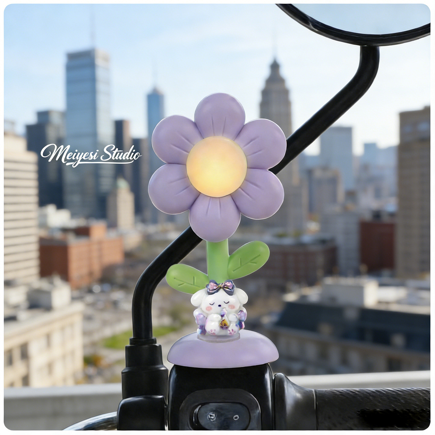 Flores de automóviles eléctricos adornos de luces lindos dibujos animados jefe perro coche de batería bicicleta de noche luces de advertencia accesorios de decoración
