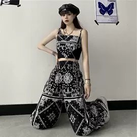 休闲裤;女式T恤;连衣裙