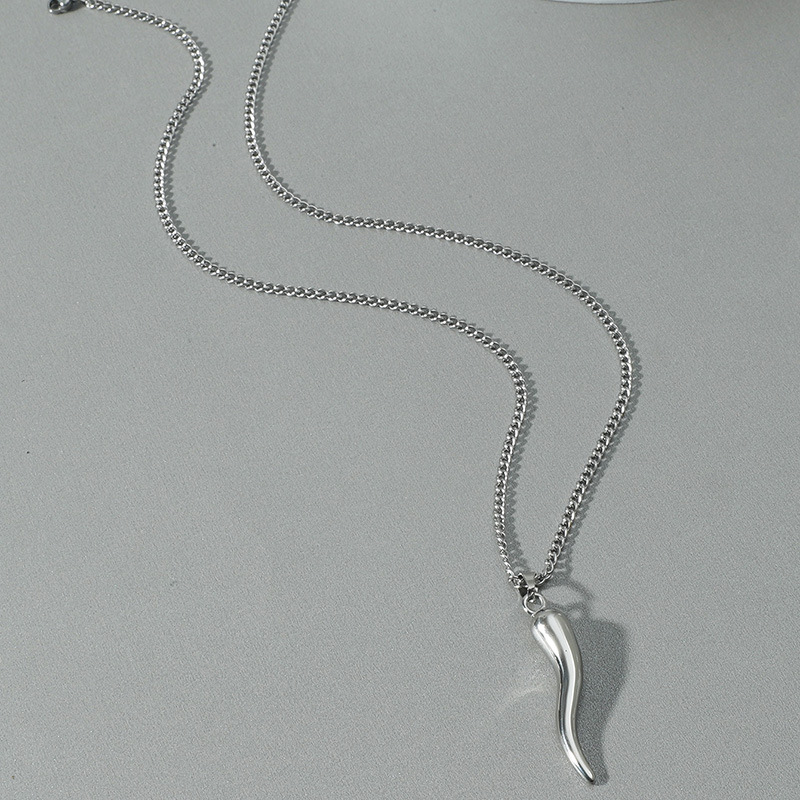 Cross-border lucky horn pendant protection amulet small pepper necklace