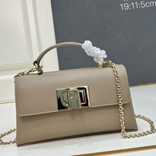 F���¿�1927�r��ţƤͨ�������Ůʿ�μ�����б��ٴ�Ů��