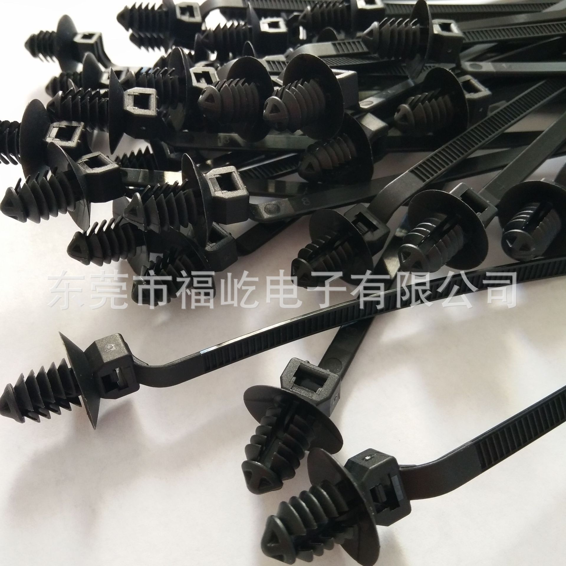 螺纹扎带插销扎带挂钩扎带可退式扎带标牌扎带腰部插销螺柱扎带