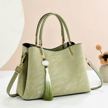 �r��Ůʿ�����2025�¿���L����ʽŮ���ٴ�ͨ�ڰ����μ�б���