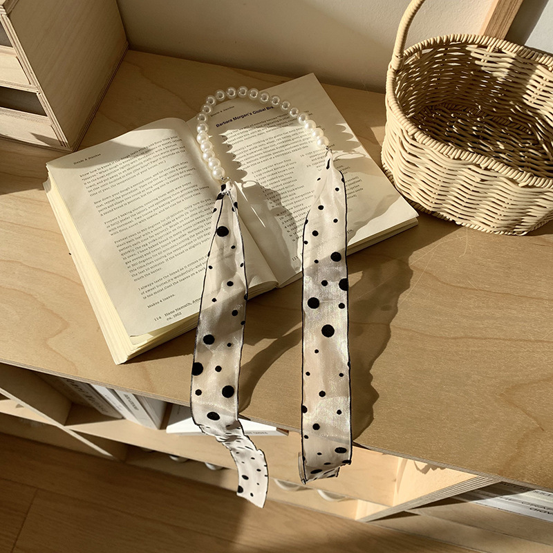 Punto de tamaño beige