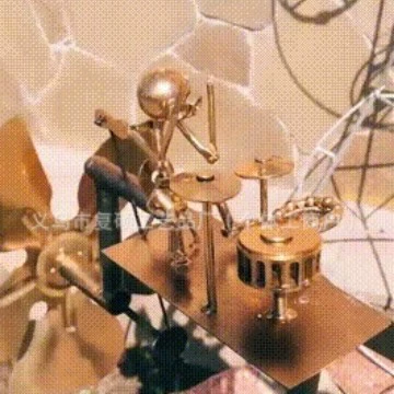 Пересечение Handmade The Garden Percussionist ручной работы Садовый перкуссионист