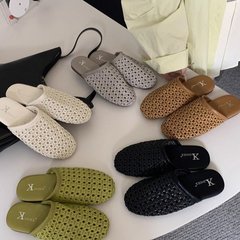 新型のレトロでシンプルな平底の一字の包頭は半引きで快適に編通します。