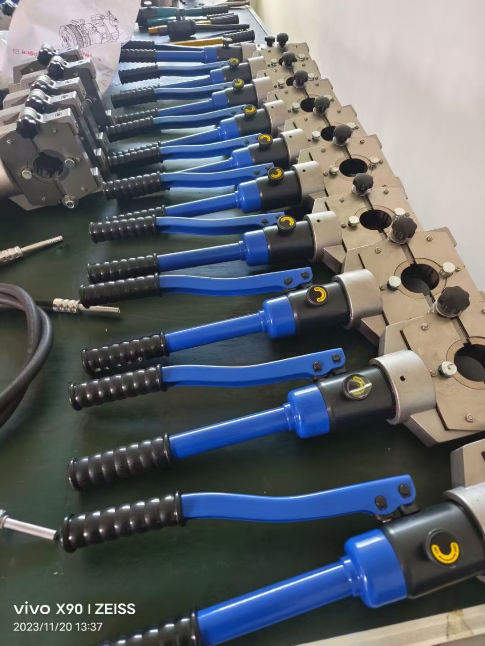 Auto air conditioning pipe head pipe pressing machine riveting manual hydraulic aluminum sleeve hose