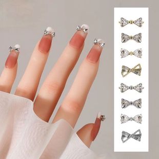 New Nail Art Jewelry High-grade Light Luxury Ins Style Flash Diamond Love Shape Butterfly Nail Art Alloy Nail Decoration Diy Small
