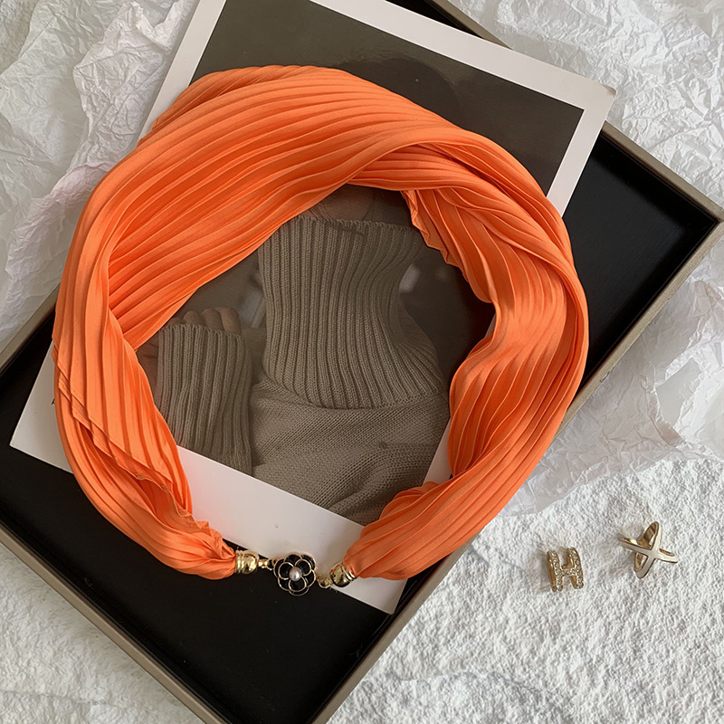 Pañuelo de seda arrugado de seda de imitación magnética con hebilla de rosa de color sólido de verano, protector solar, bufanda decorativa profesional ligera de todo fósforo