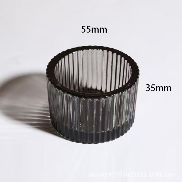 투명한 잔주름, 짙은 회색