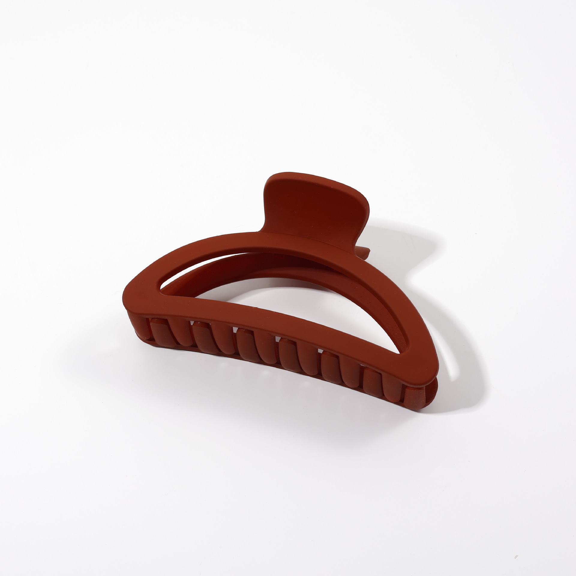 En FORMA DE D gran tiburón pelo agarre hecho a mano esmerilado pelo clip de nuevo cabeza de las mujeres updo pelo clip accesorios para el cabello al por mayor