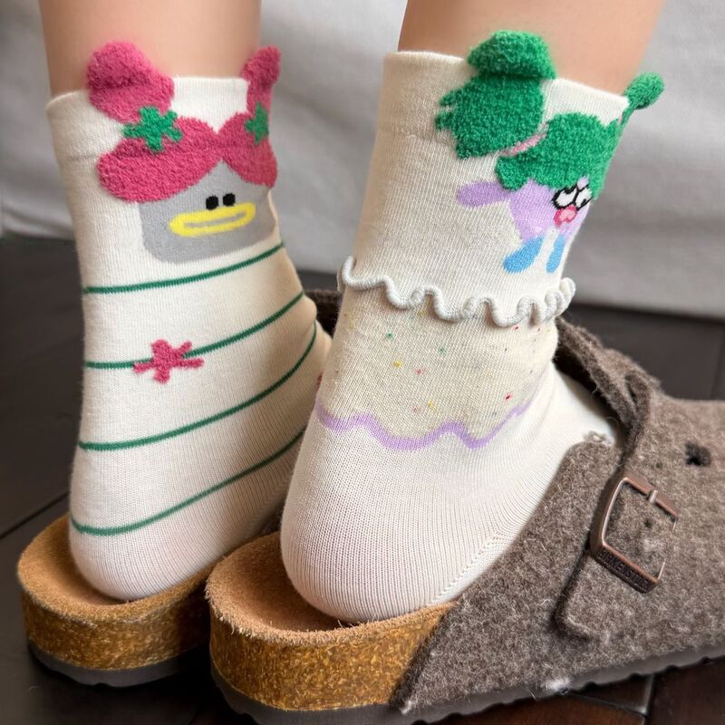 New quirky abstract socks for women, autumn macaron-style, cute and cartoonish mid-calf socks, niche and adorable, colorful and trendy cotton socks New quirky abstract socks for women, autumn macaron-style, cute and cartoonish mid-calf socks, niche and adorable, colorful and trendy cotton socks