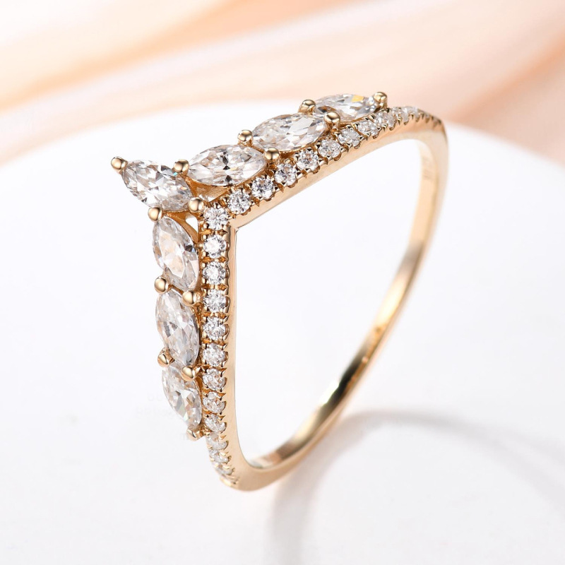 Longrui Cross-Border Hot-Selling New European and American Fashion V-Shaped Micro-Paved Zircon Marquise Engagement Copper Ring Manufacturer Wholesale