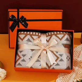 披肩;线毯;其他毛毯