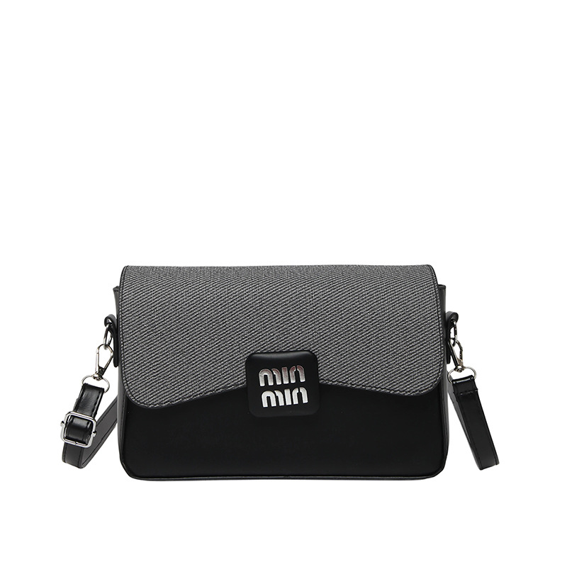 Bolso de mujer de viaje 2025, nuevo estilo coreano de moda de verano, sensación de alta calidad simple, bolso de hombro único, bolso pequeño