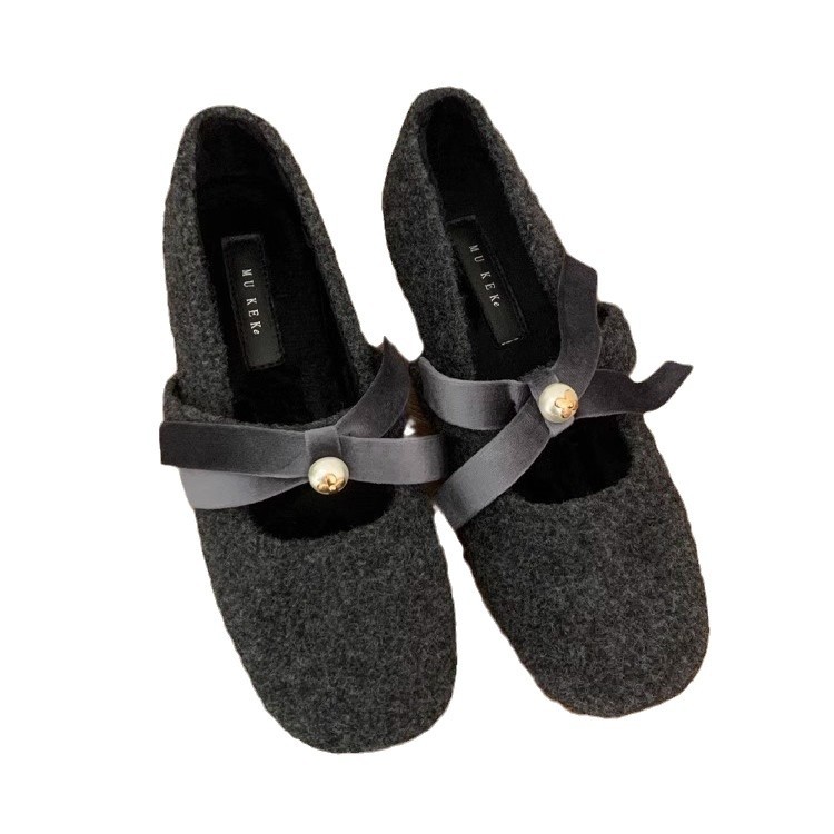 Chao Bunan suave hadas pequeñas fragancias viento Maria zapatos de invierno retrógrado 4CM arco de perla zapatos de una sola mujer