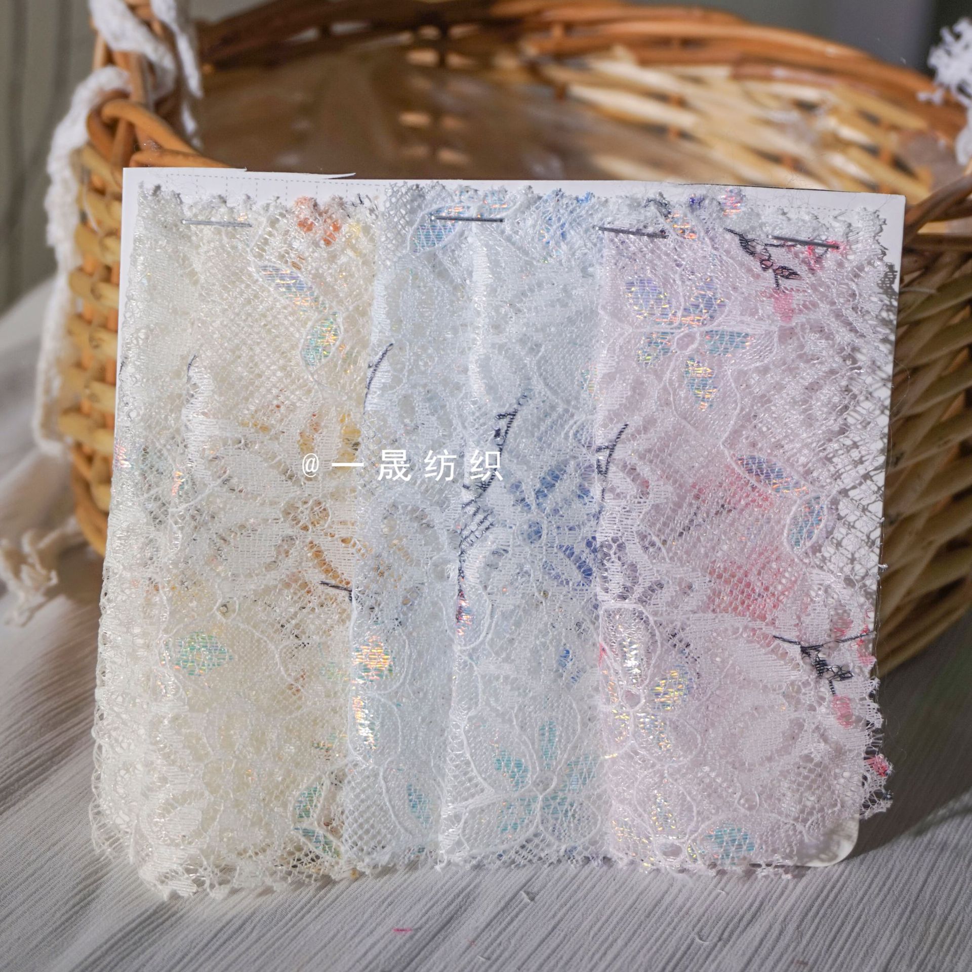 小清新年轻款水溶蕾丝布料亮丝高级感印花布匹花朵旗袍汉服面料