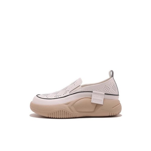 Casual footwear