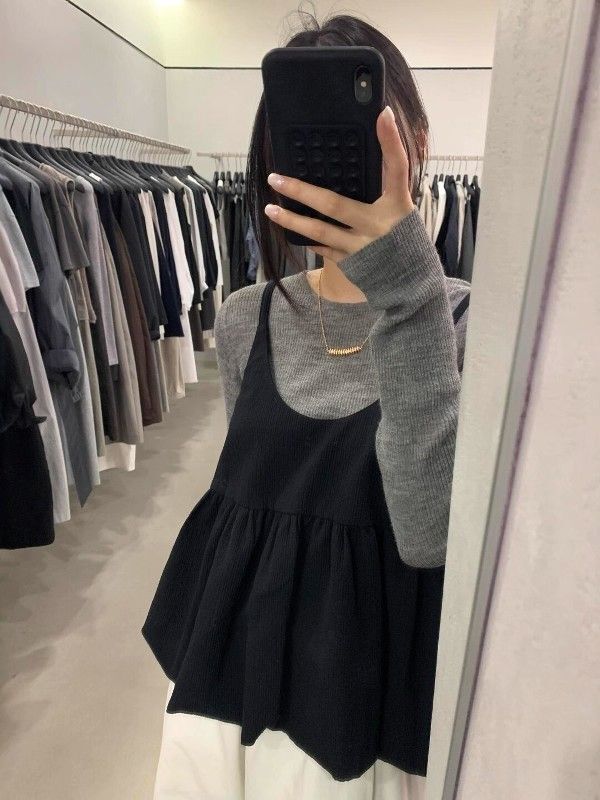 简约通勤风灰色圆领打底长袖上衣女秋季叠穿黑色花苞吊带两件套装|undefined