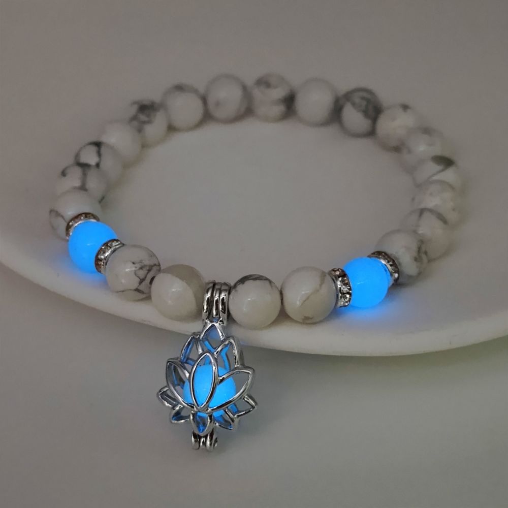 25g Weight Bracelets Classification 1 Piece Quantity Holiday, Daily Occasion Alloy, turquoise Material Flower Pattern Men's Gender Beaded Design Retro Style Retro Flower Alloy Turquoise Beaded Men's Bracelets Men Beaded Bracelets 5