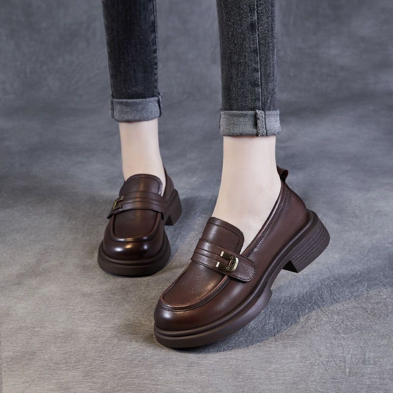 2026 nuevos zapatos de primavera plana Lefour estilo británico Baidu viaje negro zapatos de cuero de suela gruesa mujer