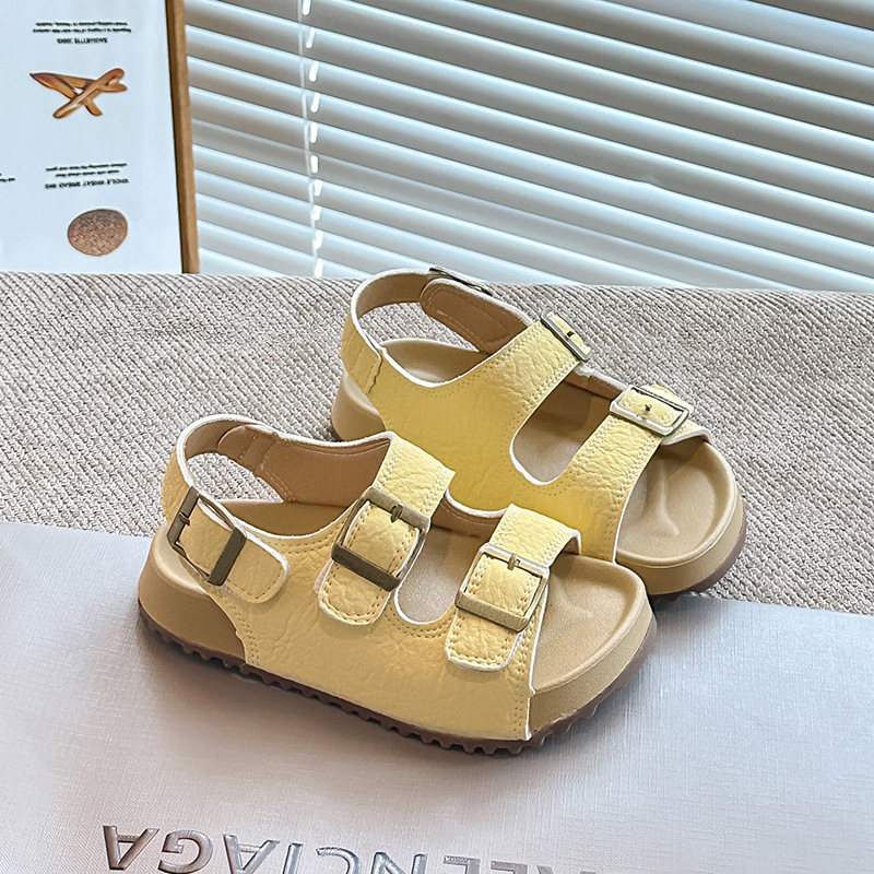 2026 verano nuevas sandalias de niñas con cabeza hueca coreana zapatos de princesa para niños zapatos de playa suaves antideslizantes